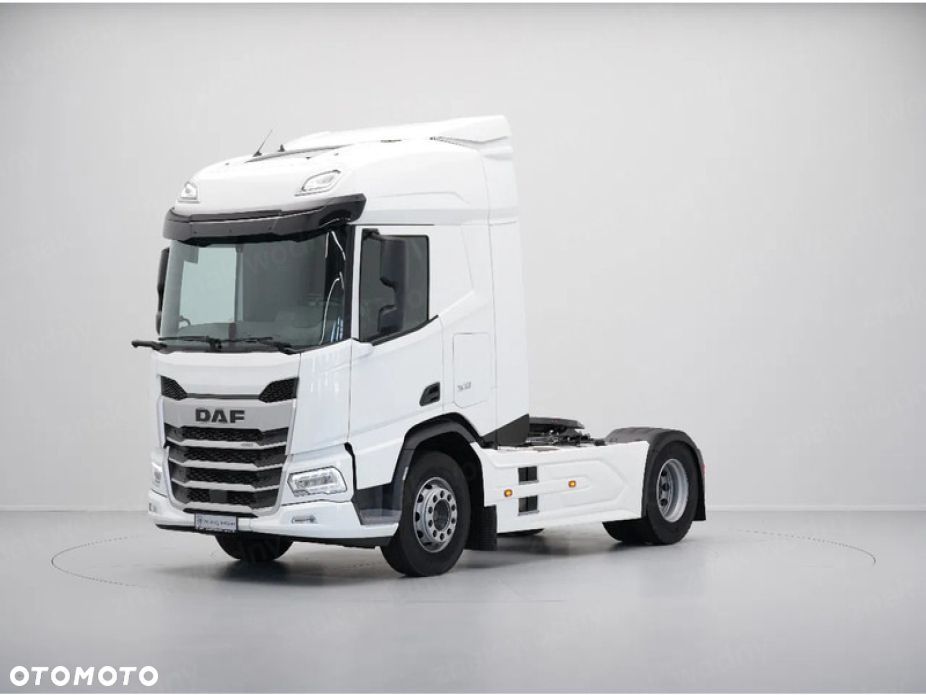Volvo ES90 - 1