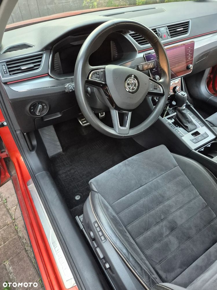 Skoda Superb 2.0 TDI SCR 4x4 Scout DSG - 18