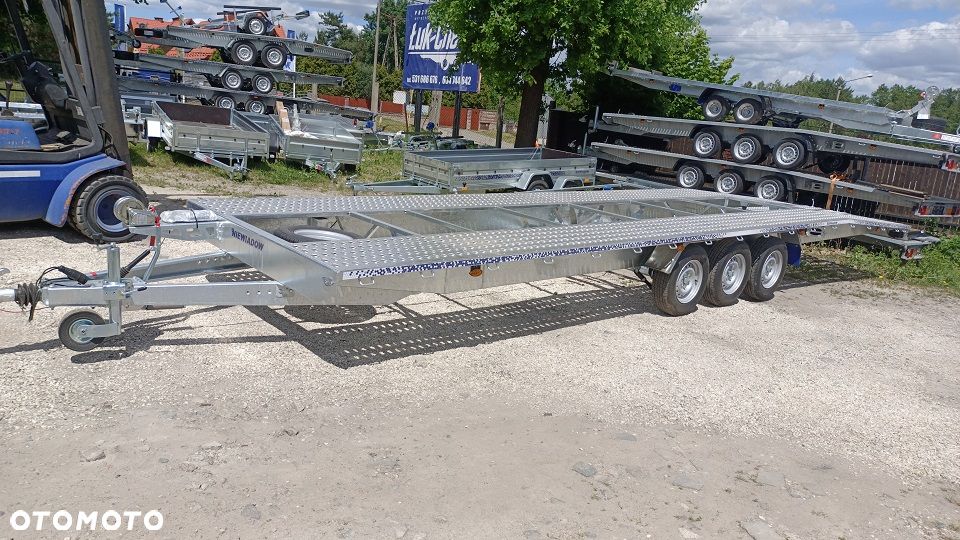 Niewiadów Indiana 8,5 m, pod 2 auta - 9