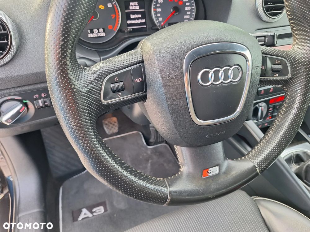 Audi A3 Sportback 1.4 TFSI S line Sportpaket - 33