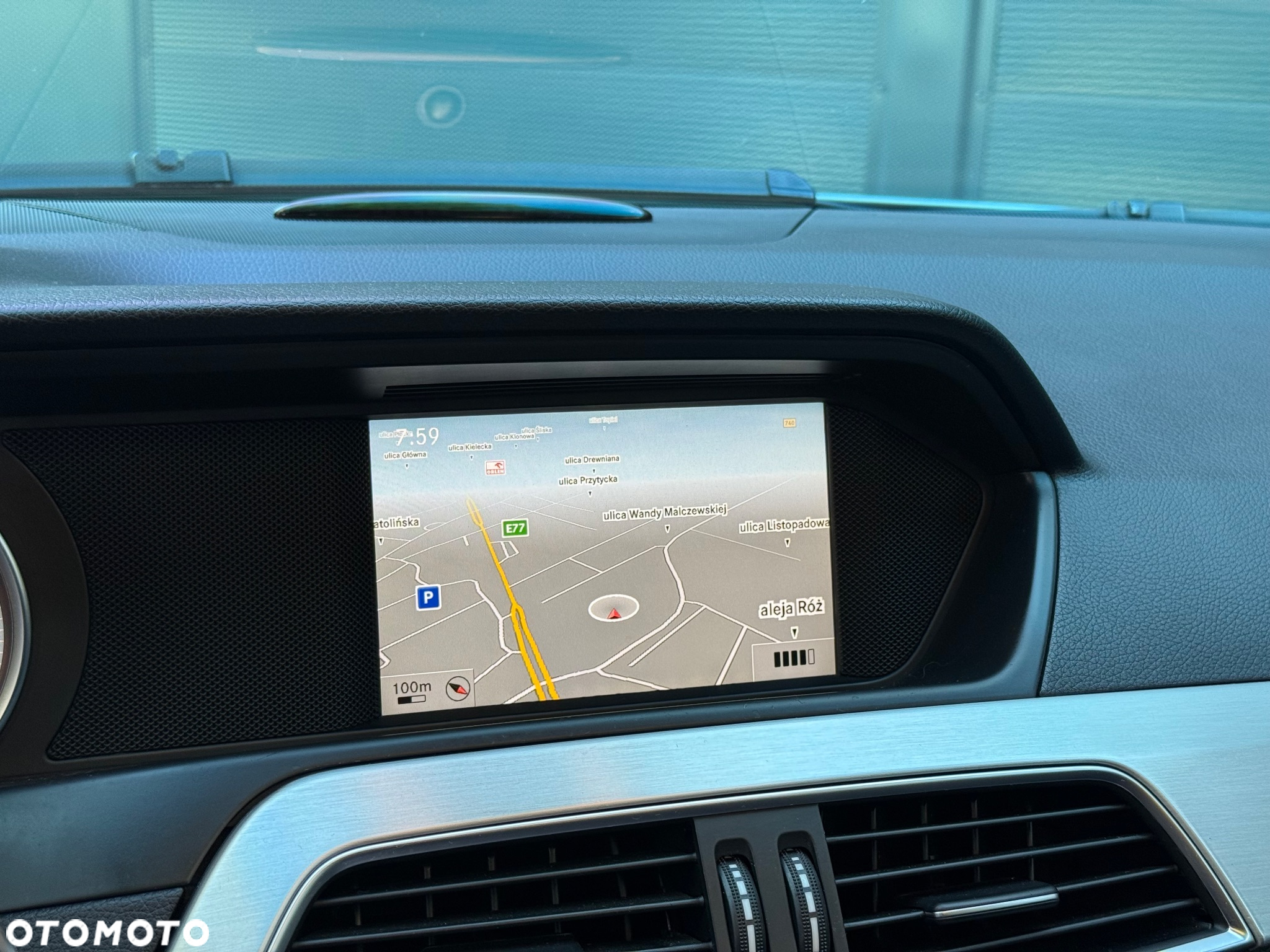Mercedes-Benz Klasa C 250 (BlueTEC) d T 7G-TRONIC AMG Line - 24
