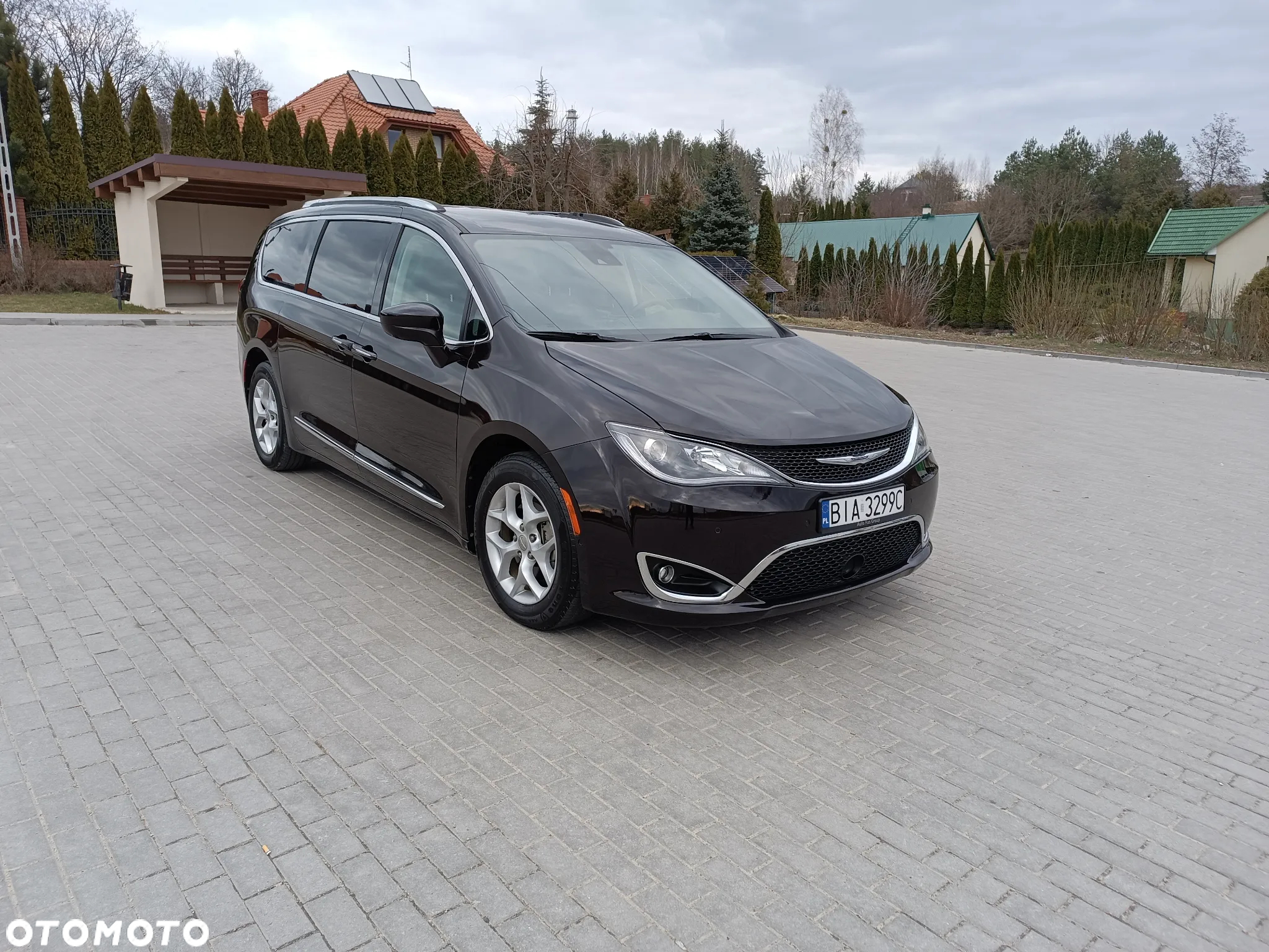 Chrysler Pacifica - 5