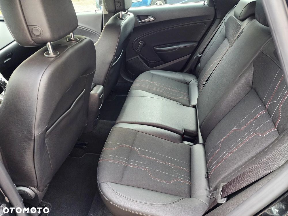 Opel Astra 1.4 Turbo 150 Jahre - 31