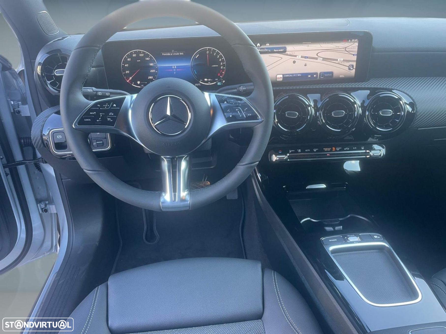 Mercedes-Benz A 250 e - 10