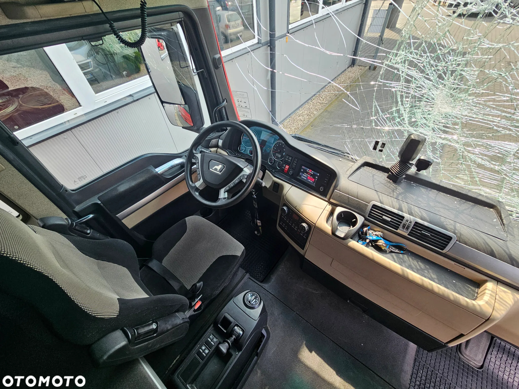 MAN TGX 18.460 XXL / Lowdeck / - 13