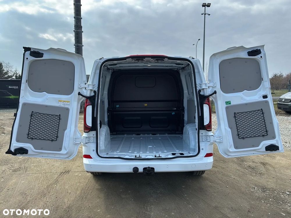 Volkswagen Transporter T7 Furgon Plus Edition/6 osob./AUTOMAT 2,0 l TDI 150 KM r. o. 3500 mm - 12