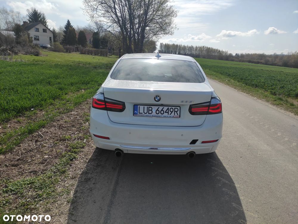 BMW Seria 3 335i Sport-Aut Luxury Line - 5