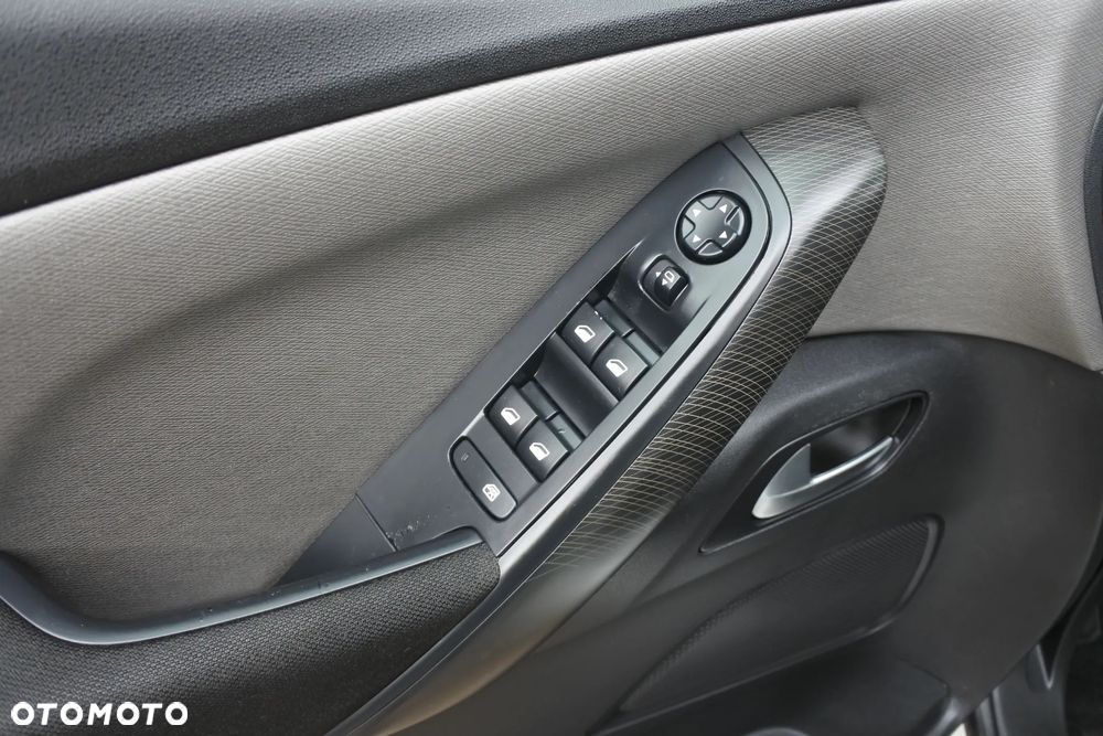 Citroën C4 Grand Picasso BlueHDi 150 EAT6 Exclusive - 22