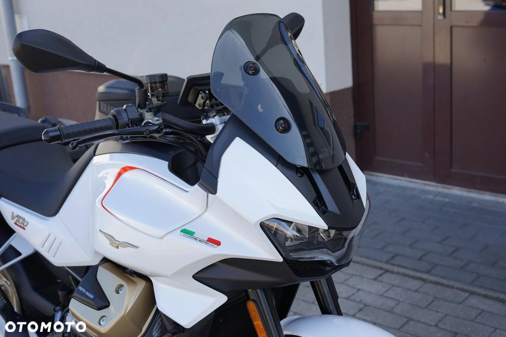 Moto Guzzi V100 Mandello - 13