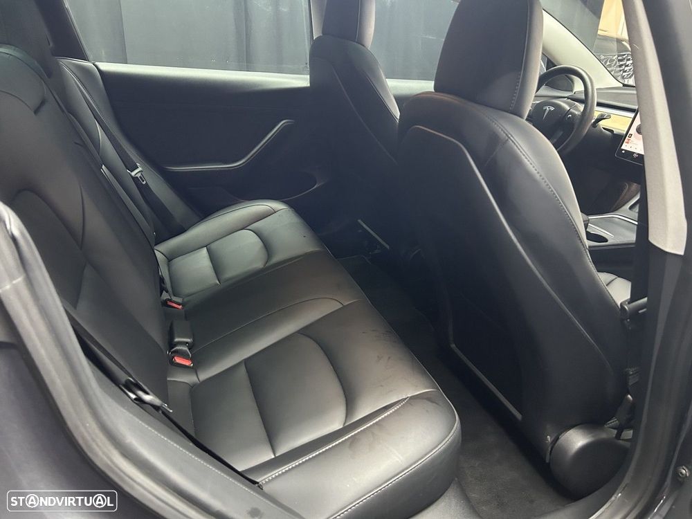 Tesla Model 3 - 13