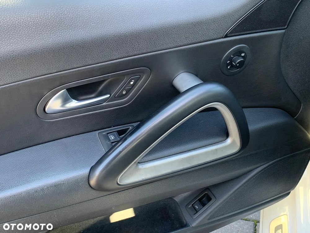 Volkswagen Scirocco 2.0 TDI DSG Edition - 12