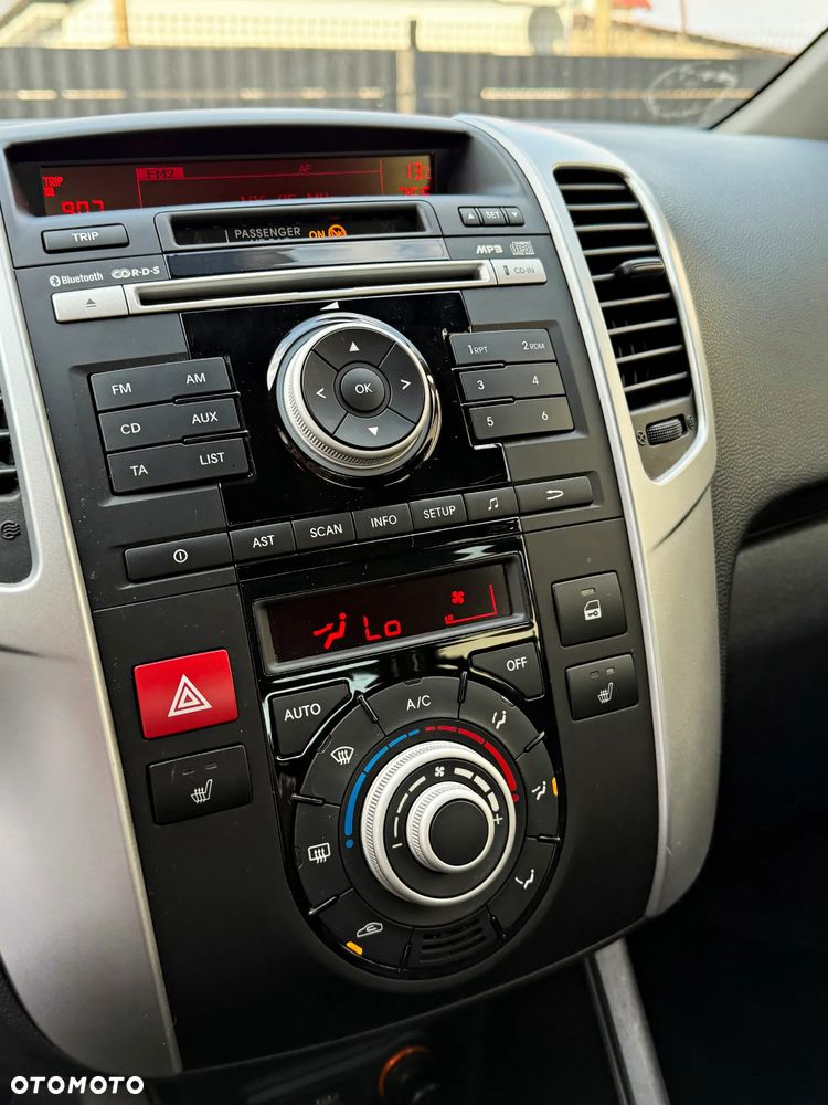 Kia Venga 1.4 CVVT ISG Dream Team Edition - 28