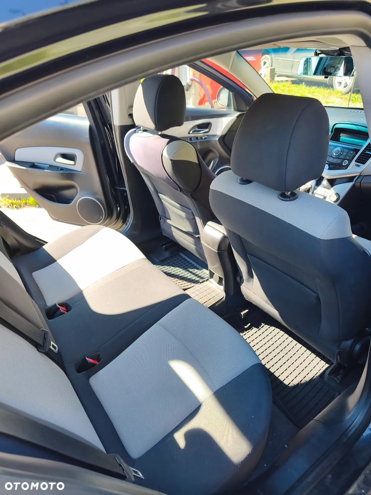 Chevrolet Cruze - 6