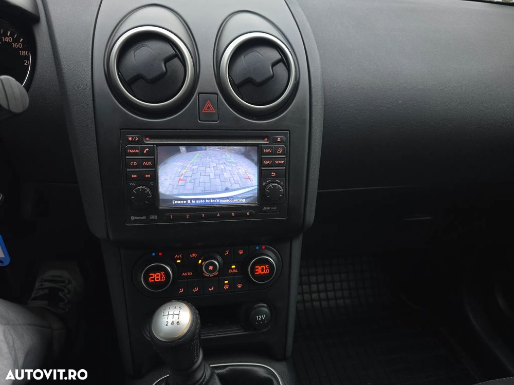 Nissan Qashqai 1.6 dCi DPF tekna - 21