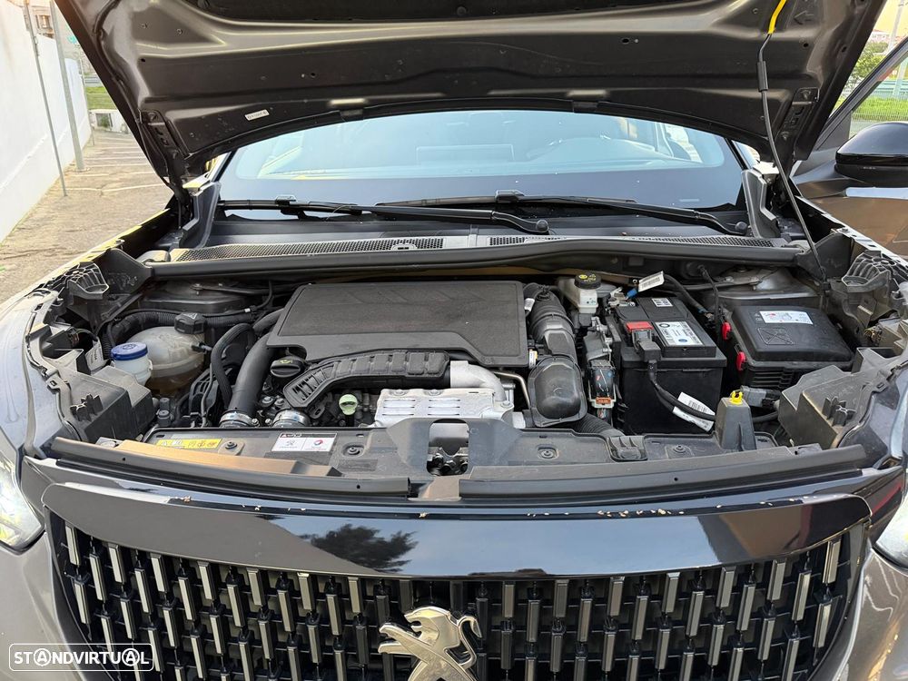 Peugeot 2008 1.2 PureTech GT Line EAT8 - 14