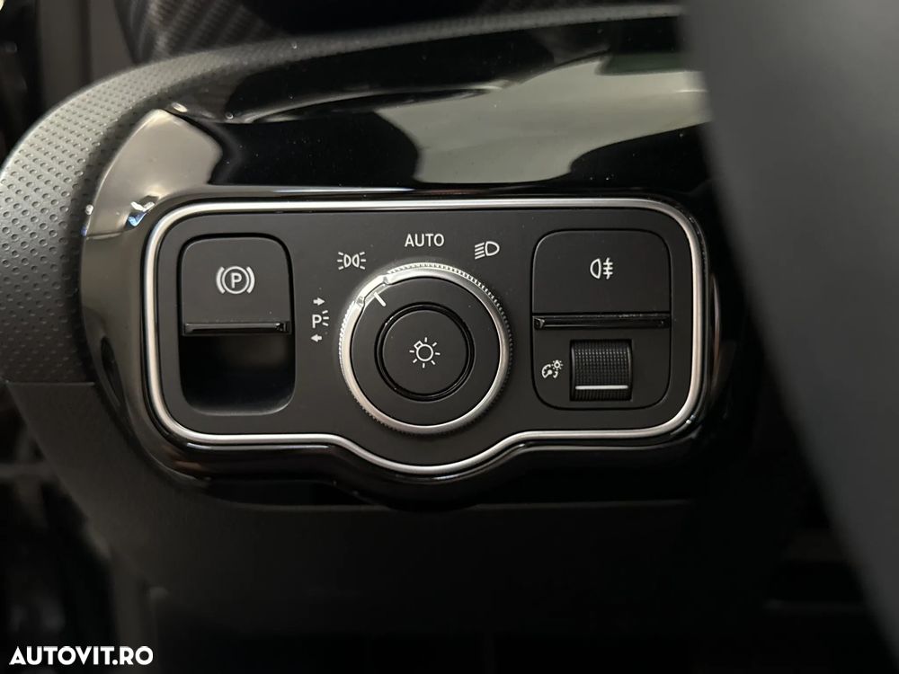 Mercedes-Benz A 250 - 16