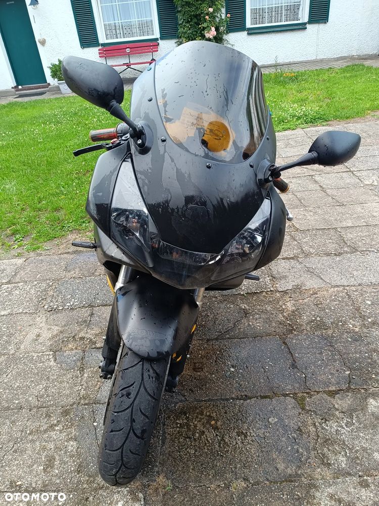 Honda CBR - 3
