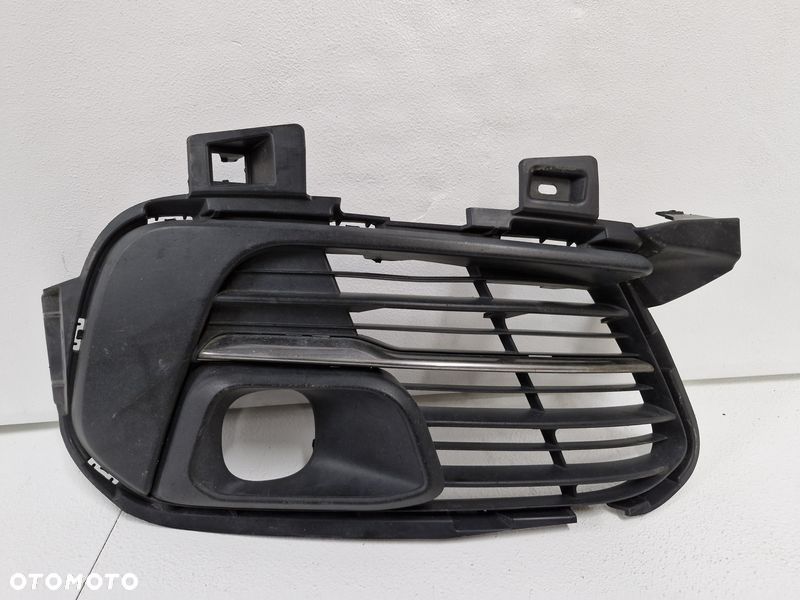 PEUGEOT 308 2 II T9 KRATKA ZDERZAKA ATRAPA CHROM PRAWY PRZÓD PRAWA 99894480 - 1