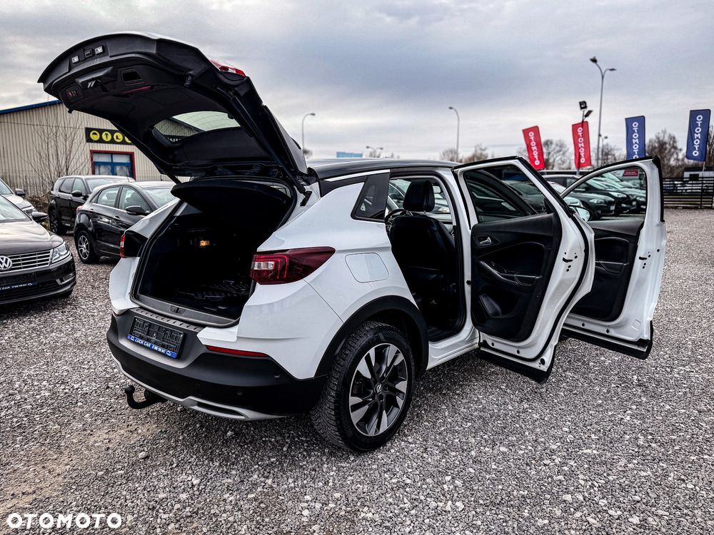 Opel Grandland X 1.2 Start/Stop Business Elegance - 19