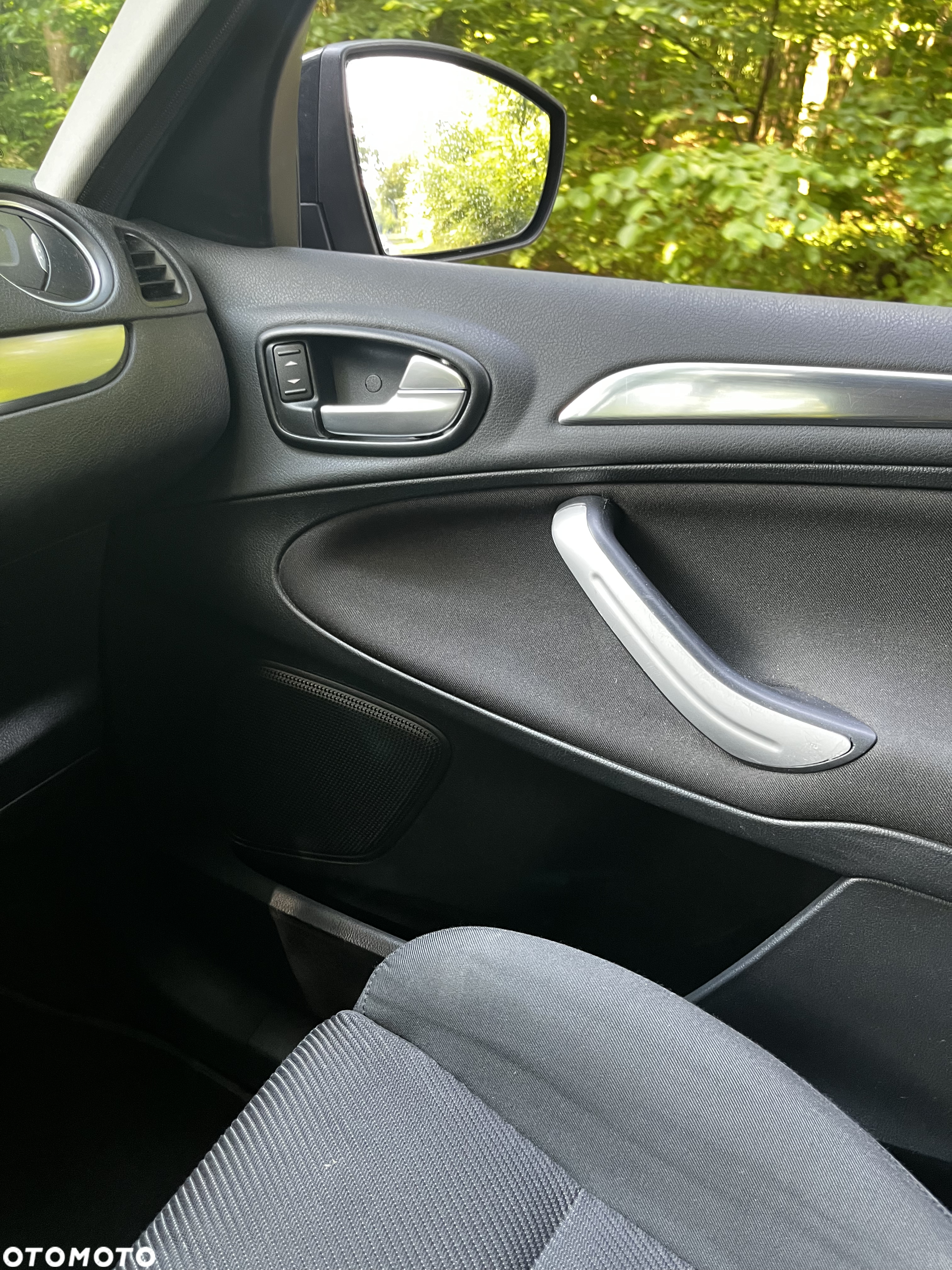 Ford S-Max - 25