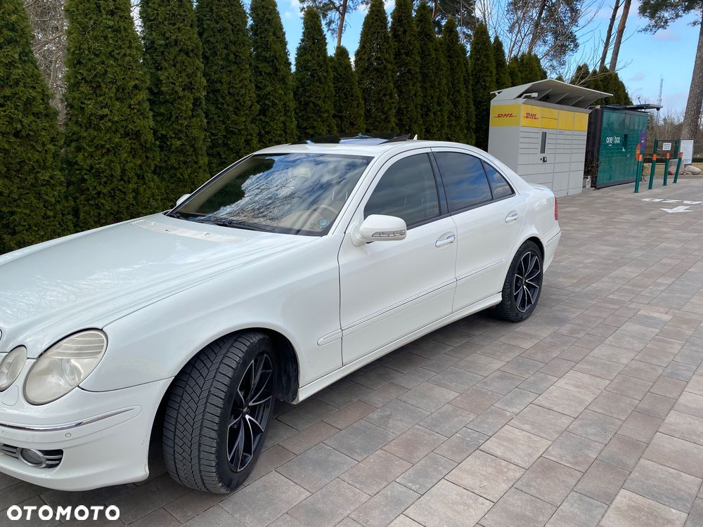 Mercedes-Benz Klasa E 350 7G-TRONIC Elegance - 3