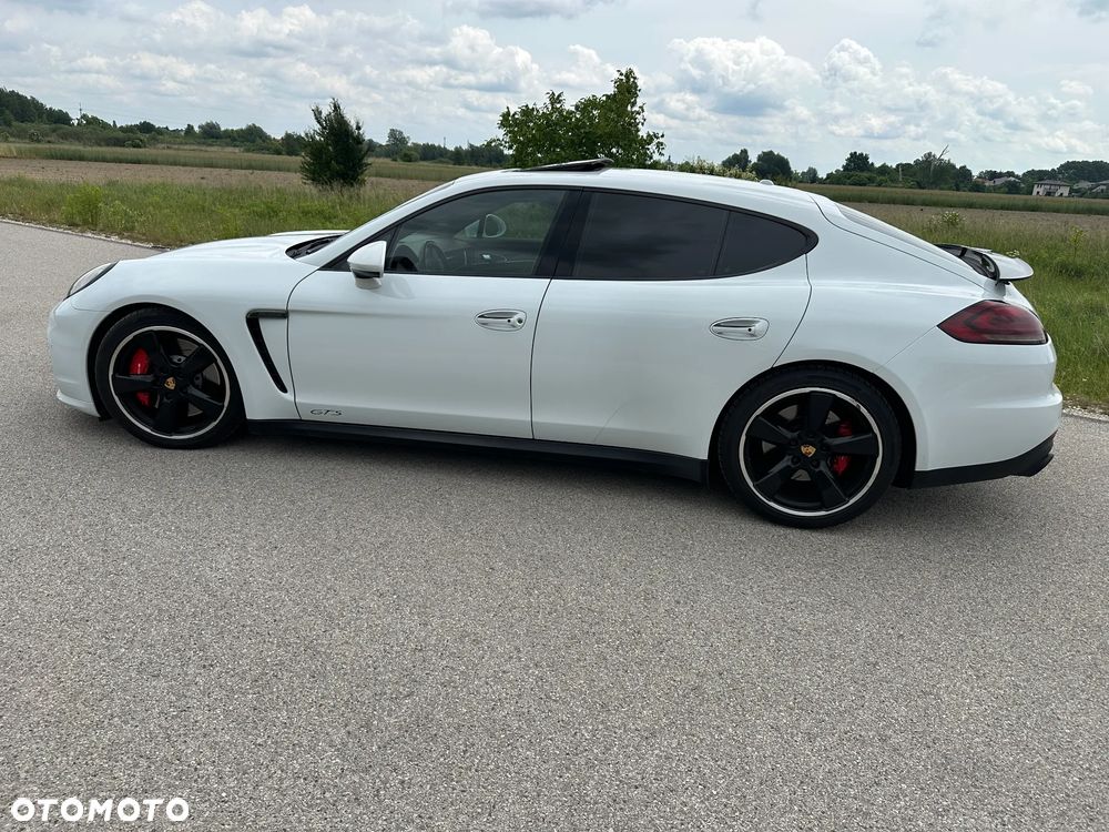 Porsche Panamera GTS PDK - 7