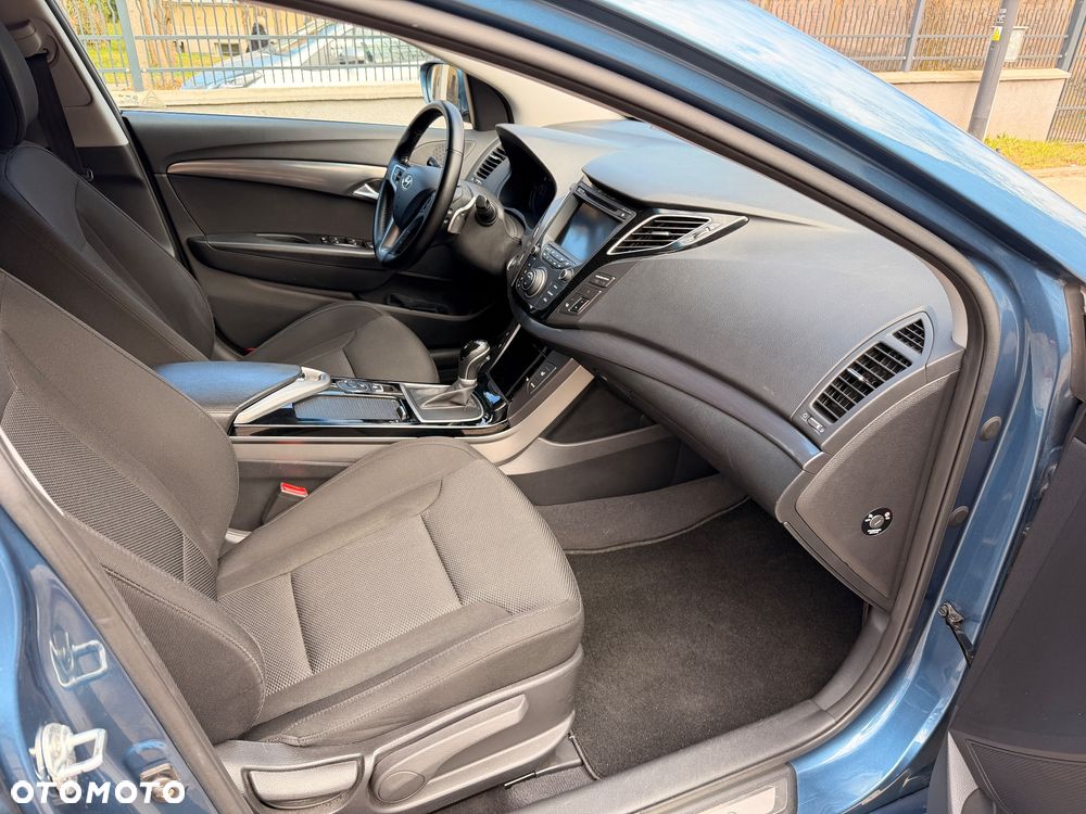 Hyundai i40 i40cw 1.7 CRDi Automatik Fifa World Cup Edition - 18