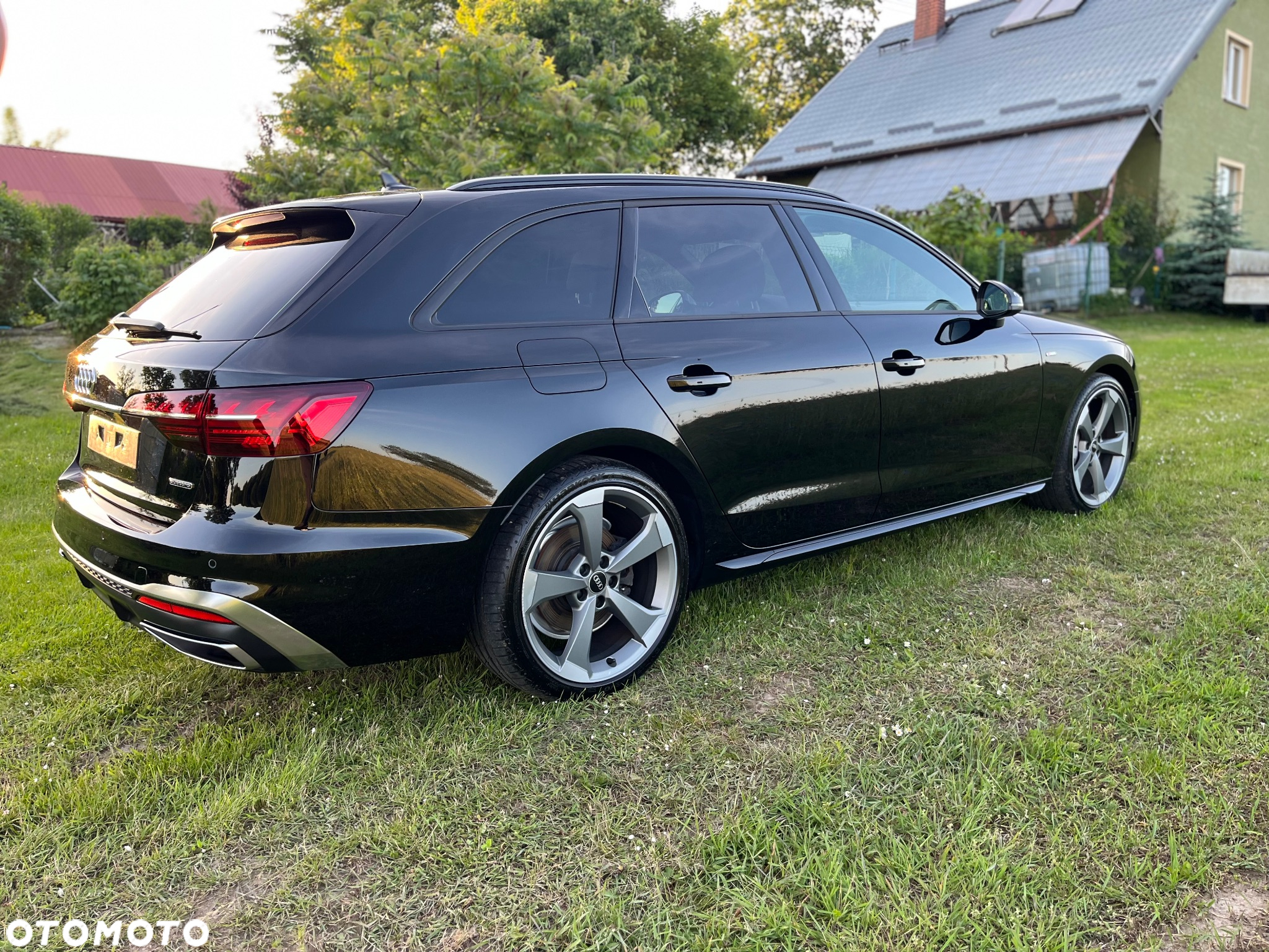 Audi A4 Avant 40 TFSI quattro S tronic S line - 17