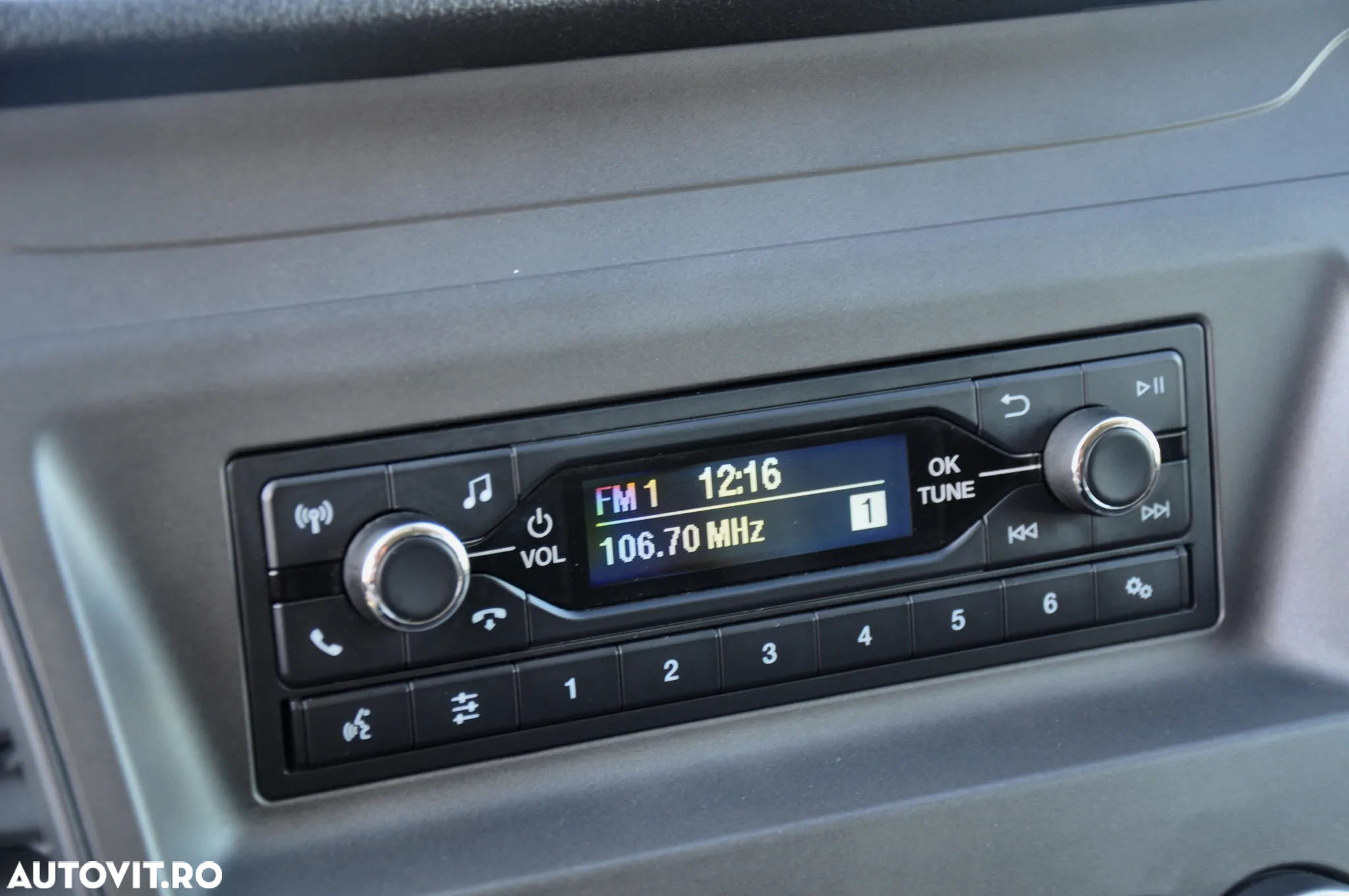Ford Transit L2H3 9 Locuri Automat - 18