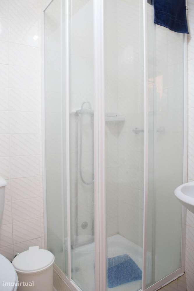 Quarto - localizado em Paranhos Porto - Grande imagem: 4/16