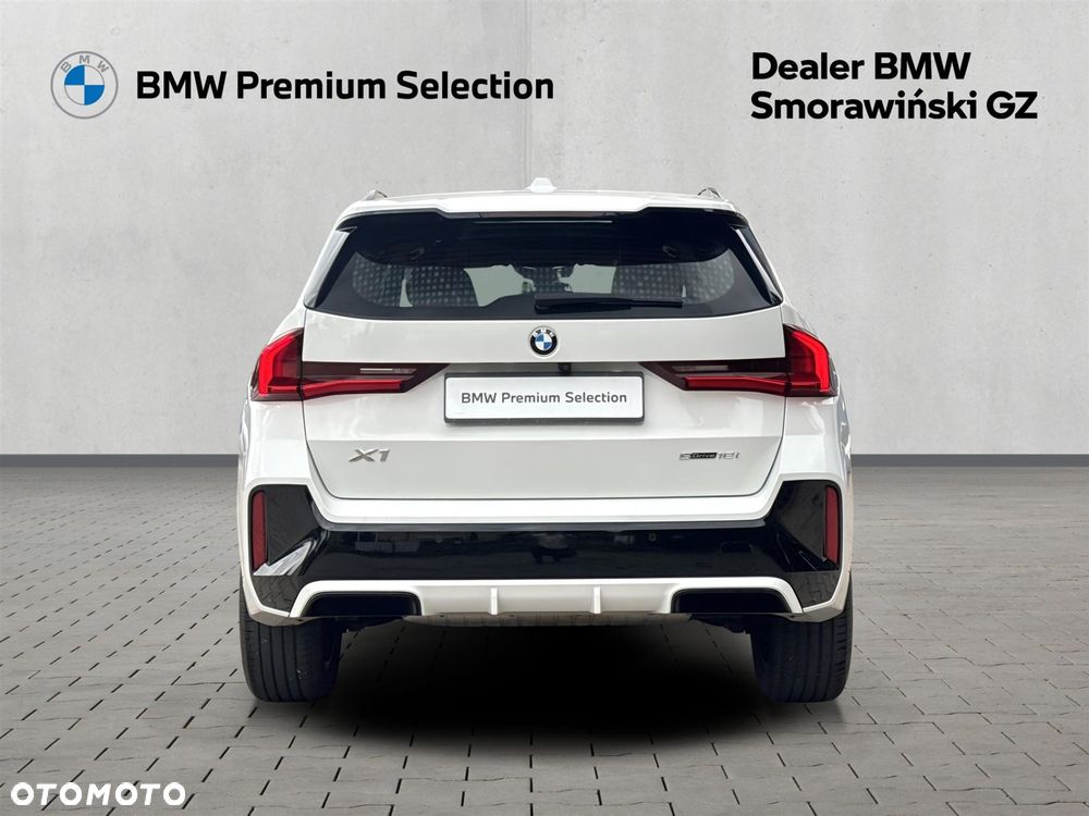BMW X1 sDrive18i - 26