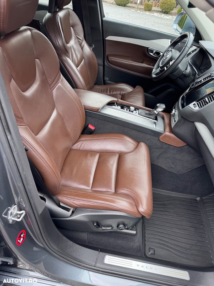 Volvo XC 90 D5 AWD Geartronic Inscription - 11