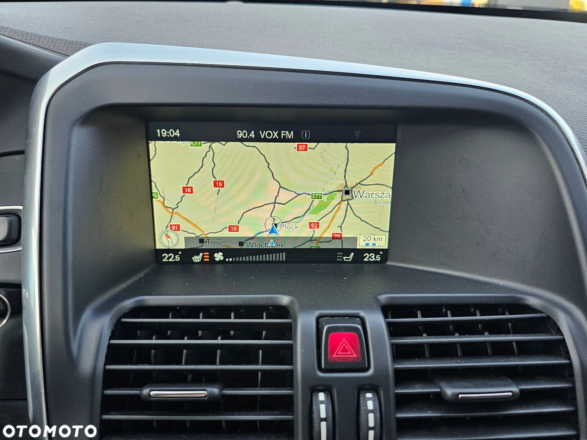 Volvo XC 60 D3 Drive-E Ocean Race - 25