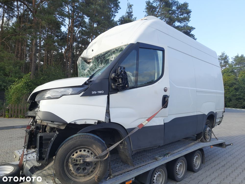 Iveco DAILY - 1