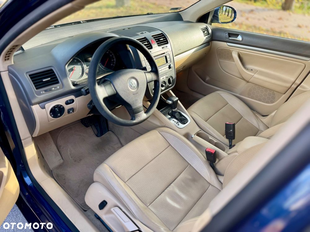 Volkswagen Jetta 2.5 - 7