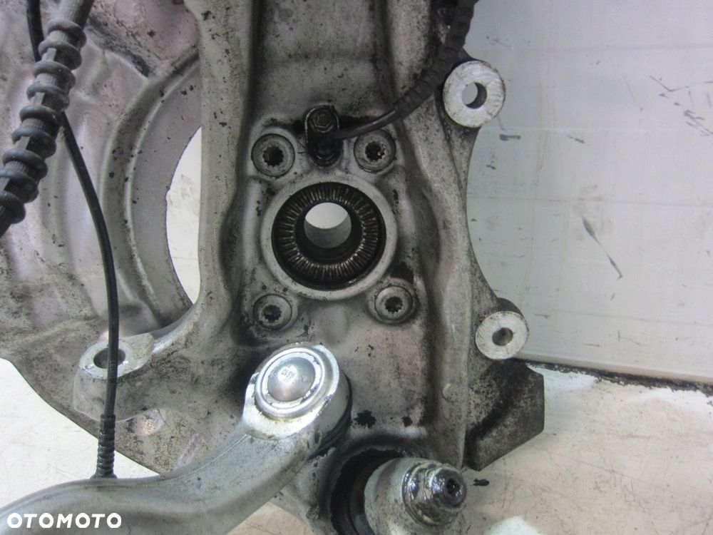 BMW F07 X-DRIVE F06 F01 ZWROTNICA PRAWA PRZEDNIA PRAWY PRZÓD 4X4 6777750 - 4