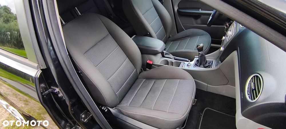 Ford Focus - 29