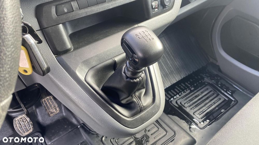 Toyota ProAce Kombi D-4D Long 2,8t - 19