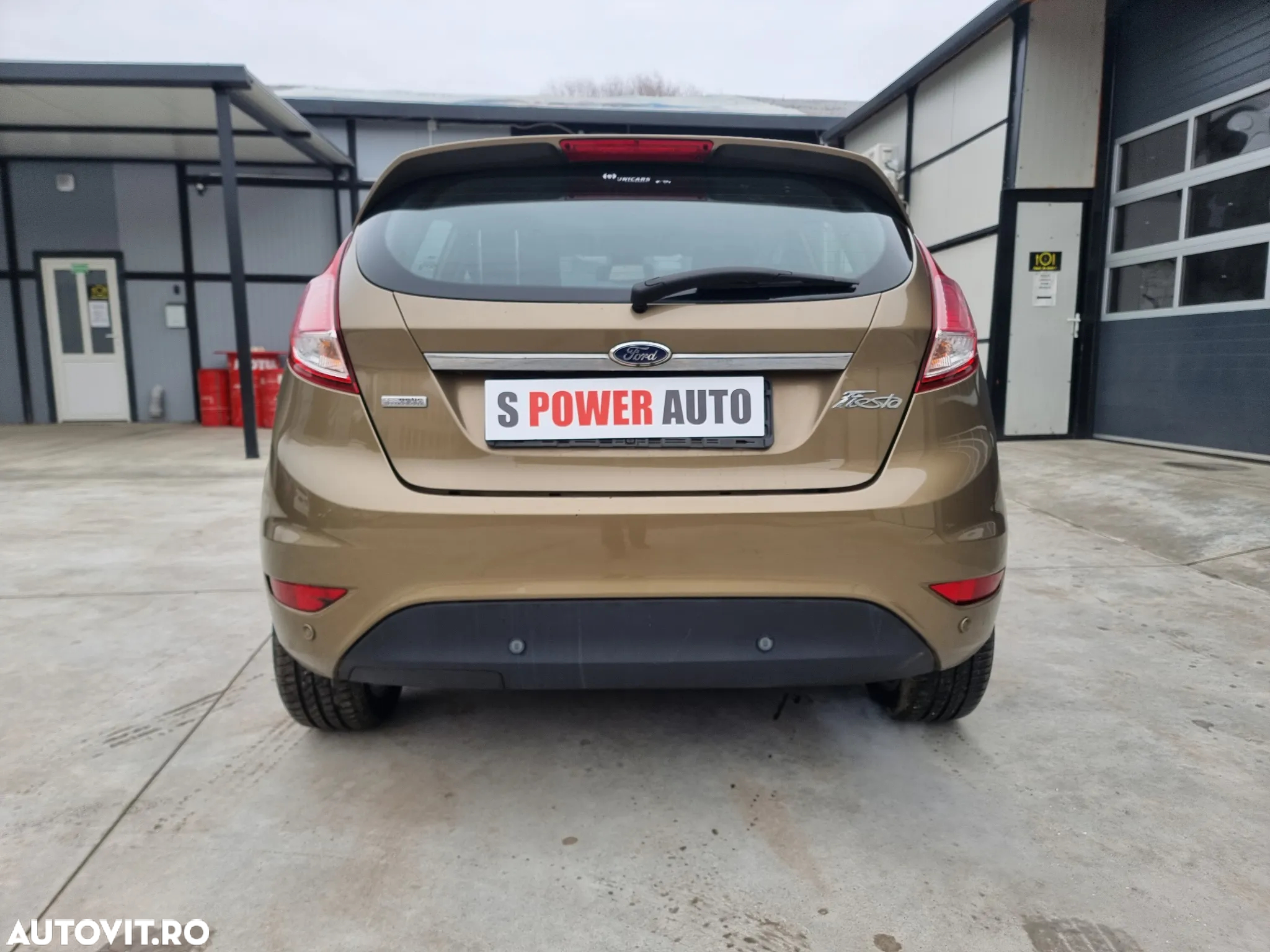 Ford Fiesta 1.6 TDCi DPF Titanium - 5