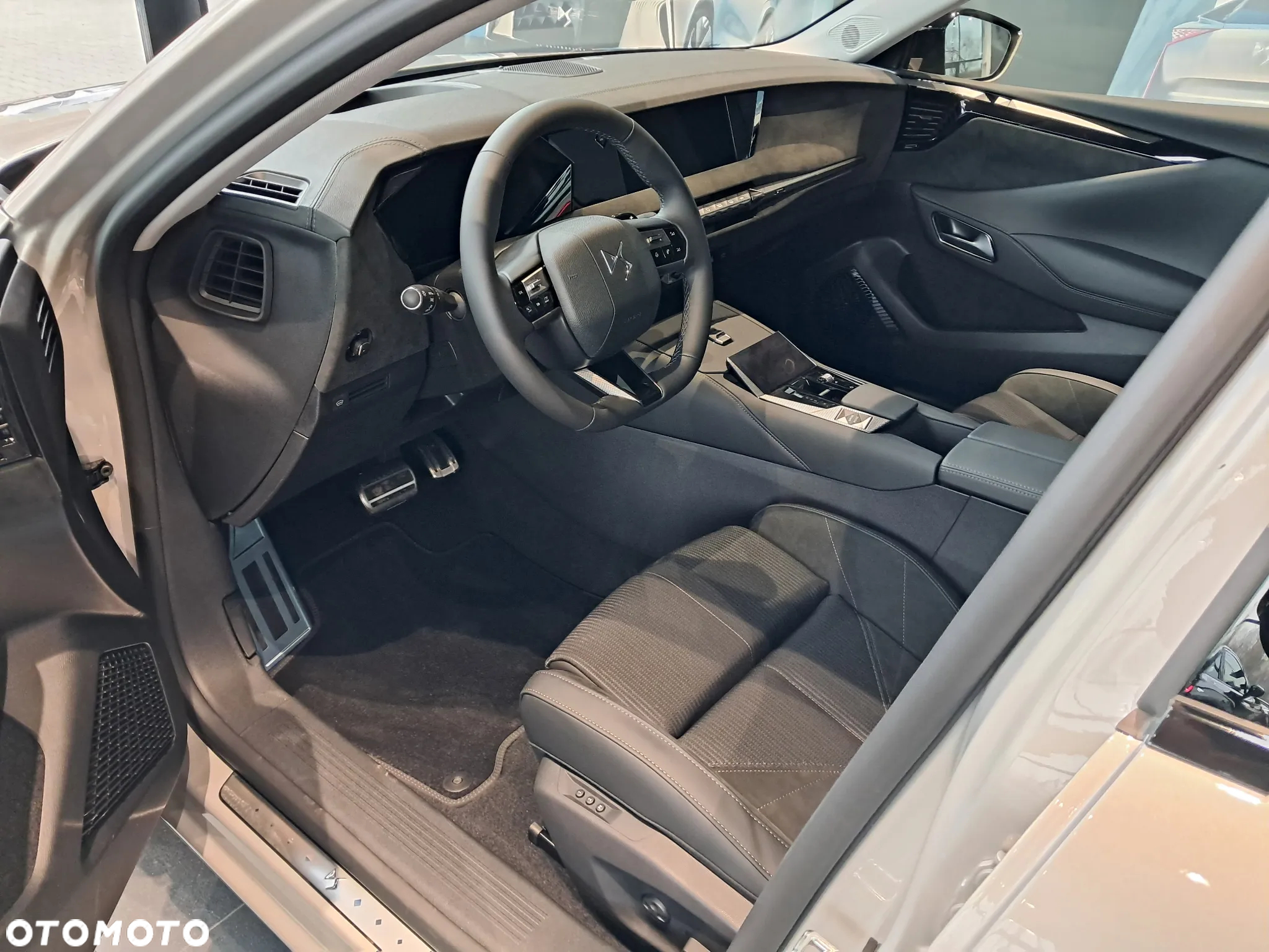 DS Automobiles DS 4 - 24