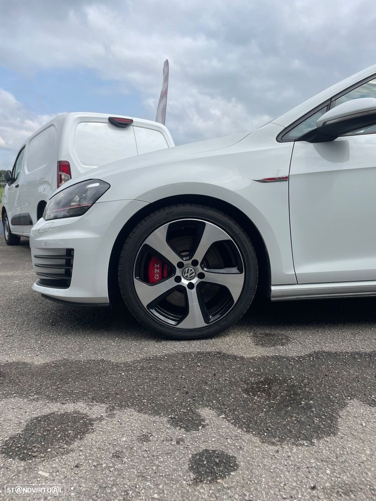 VW Golf 2.0 TSi GTi DSG Performance - 9