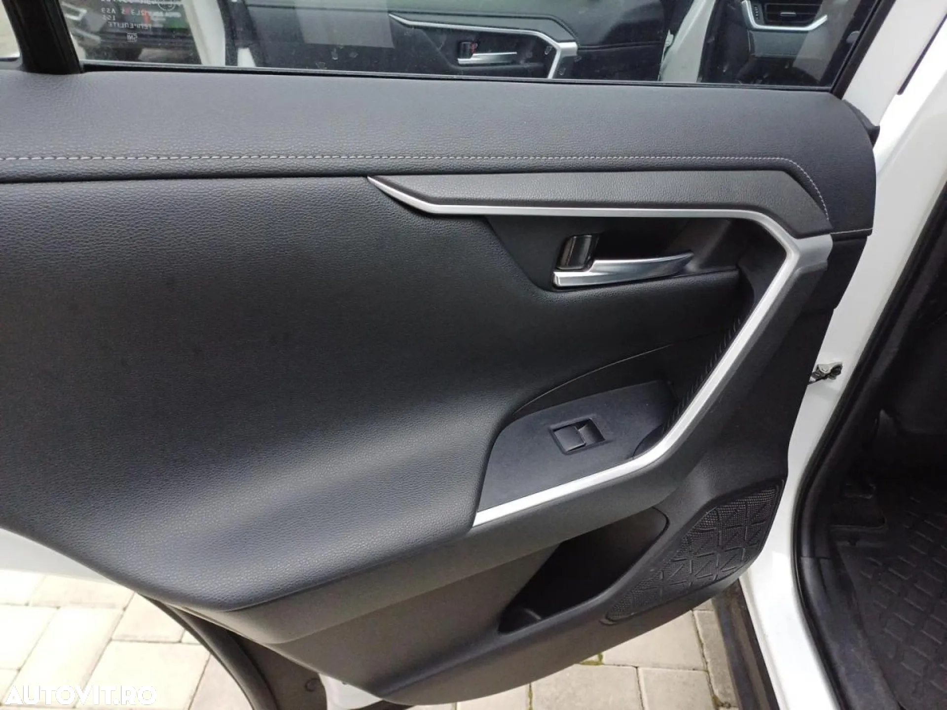 Toyota RAV4 - 22