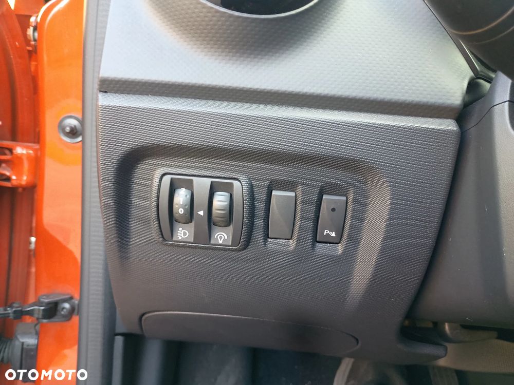 Renault Captur ENERGY TCe 120 EDC Luxe - 31