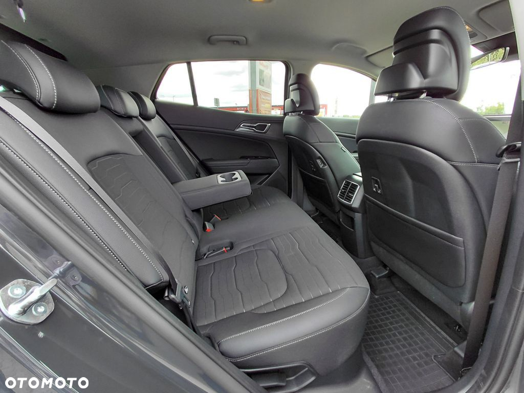 Kia Sportage 1.6 T-GDI HEV Business Line 2WD - 23