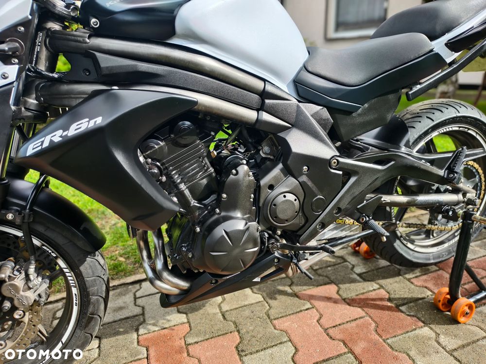 Kawasaki ER - 23