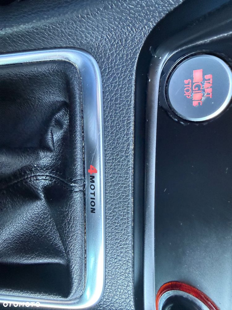 Volkswagen Sharan 2.0 TDI 4Motion BlueMotion Technology Highline - 22