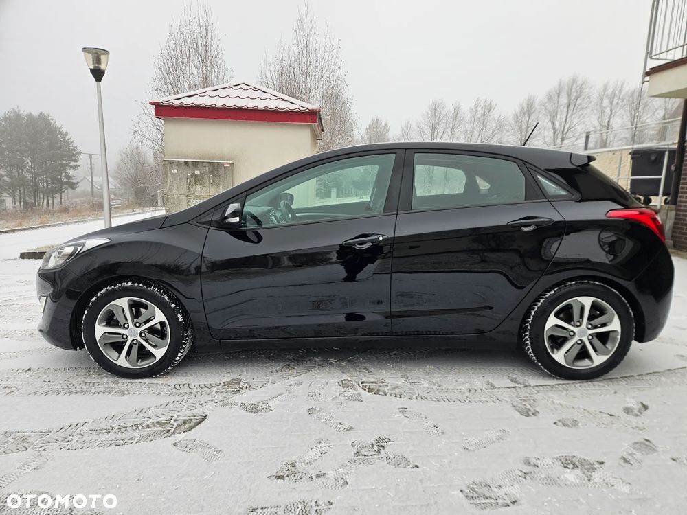 Hyundai i30 1.4 Fifa World Cup Edition - 32