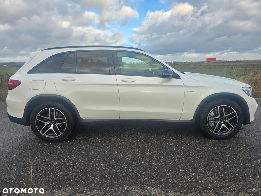 Mercedes-Benz GLC - 9