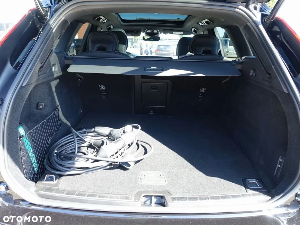 Volvo XC 60 T8 AWD Ultra Black Edition - 10