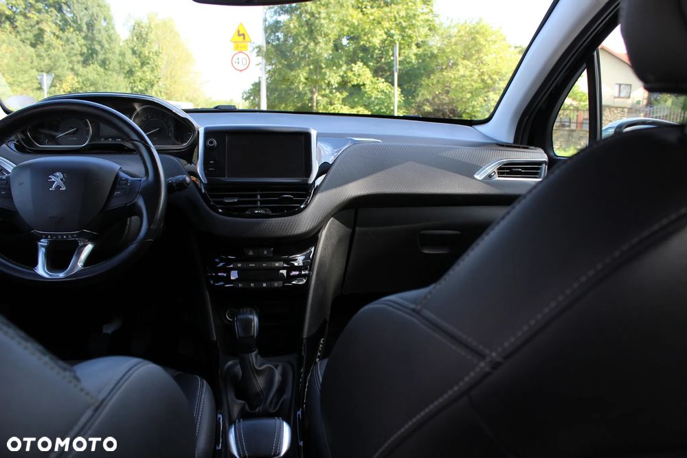 Peugeot 2008 1.2 VTi Allure - 9